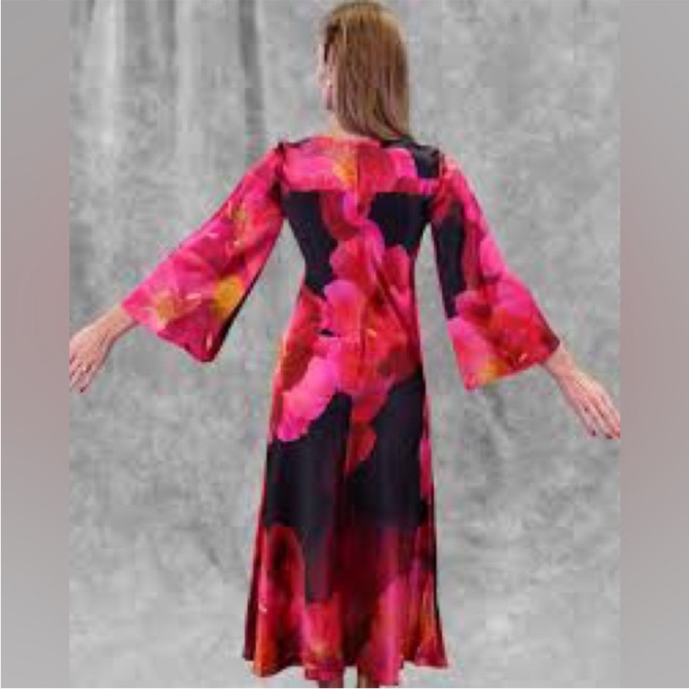 NWT JOHNNY WAS Silk Floral Bloom Placement Print 3/4 Flared Sleeve Dress - Picture 7 of 11